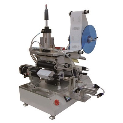 流水線貼標頭生產廠家自動貼標簽機定制包裝箱紙箱紙盒貼標機