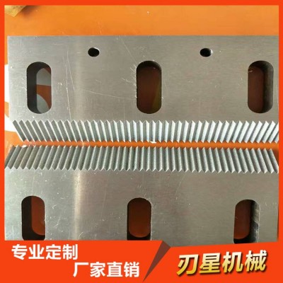 廠家直供鋸齒刀片不銹鋼切膠帶齒形刀片高速鋼齒型刀片定制