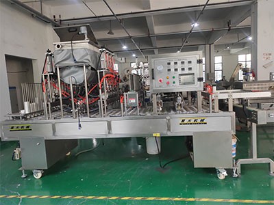 自熱米飯灌裝封口機