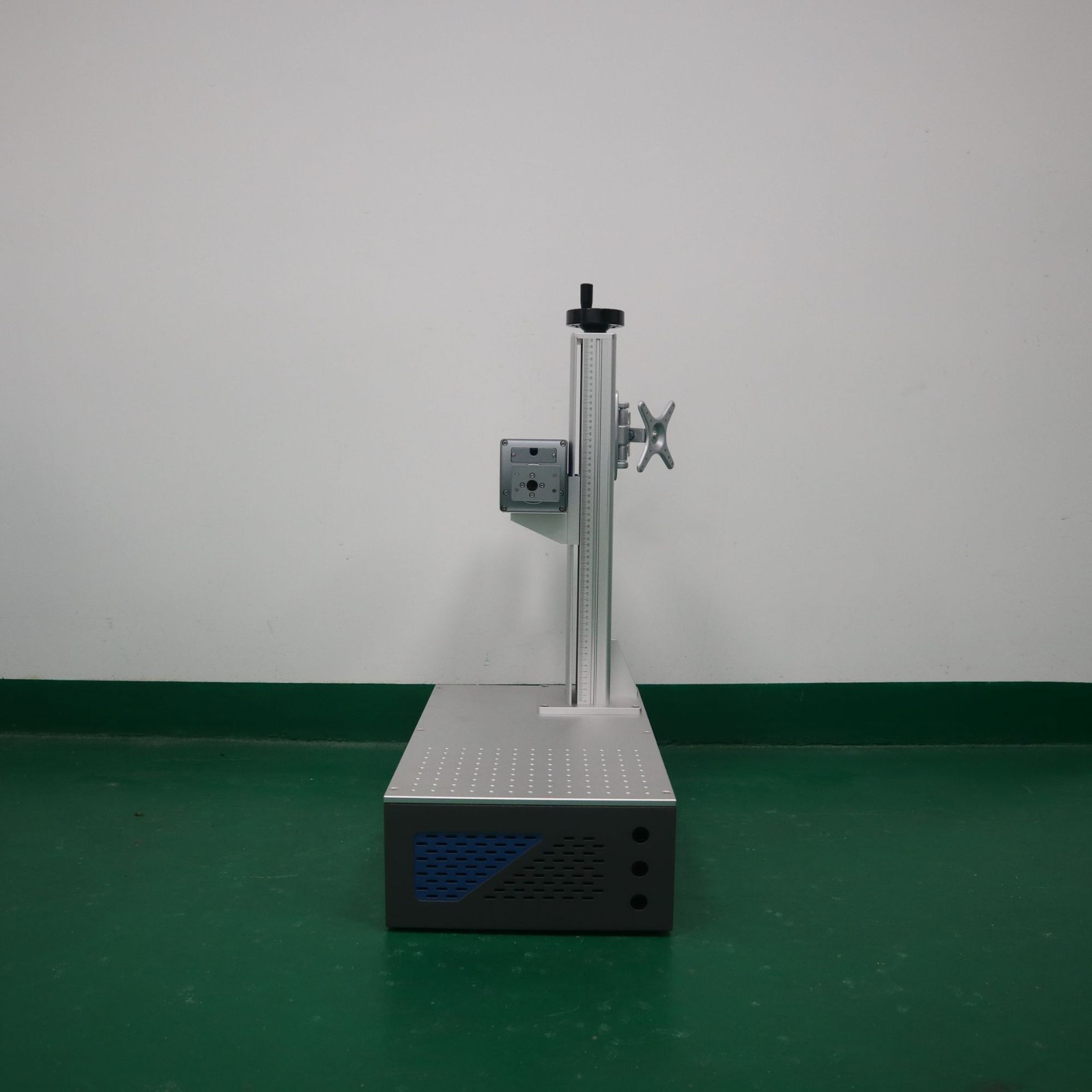 桌面式一體機(jī)箱便攜式CO2噴碼機(jī)機(jī)架 激光打標(biāo)飛行機(jī)架